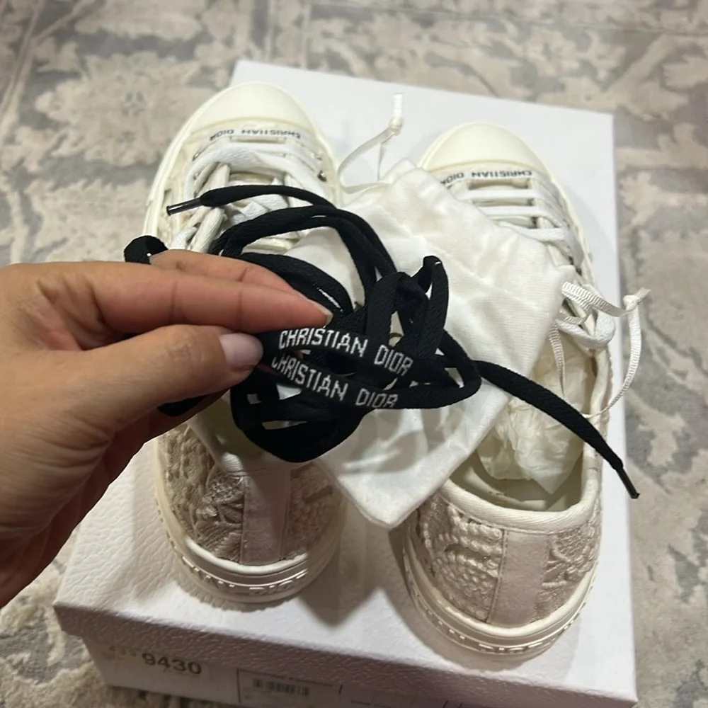 AUTHENTIC Christian Dior Sneaker - Picture 5 of 5